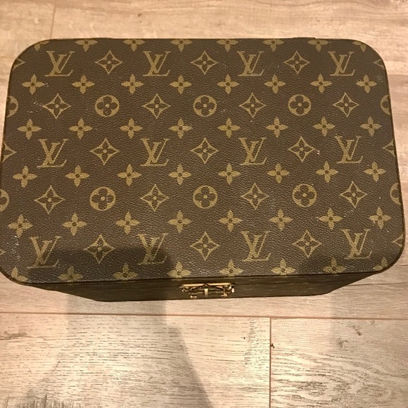 Louis Vuitton Vintage Train/Cosmetic Case/Luggage - Picture 9 of 11